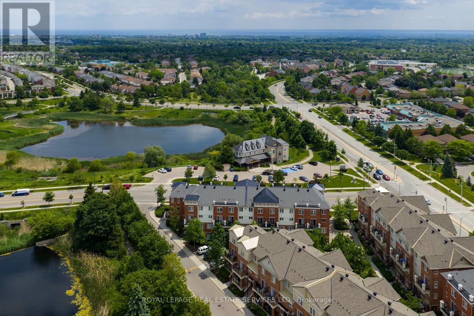 












10 - 15 HAYS BOULEVARD

,
Oakville,




Ontario
L6H0H8

