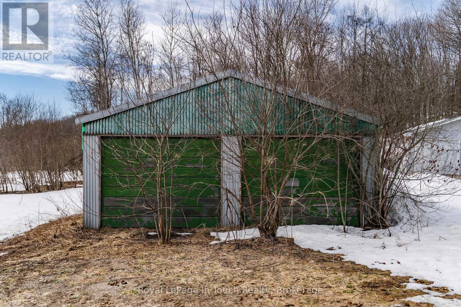 












204 GIANETTO DRIVE

,
Midland,







Ontario
L4R5J4

