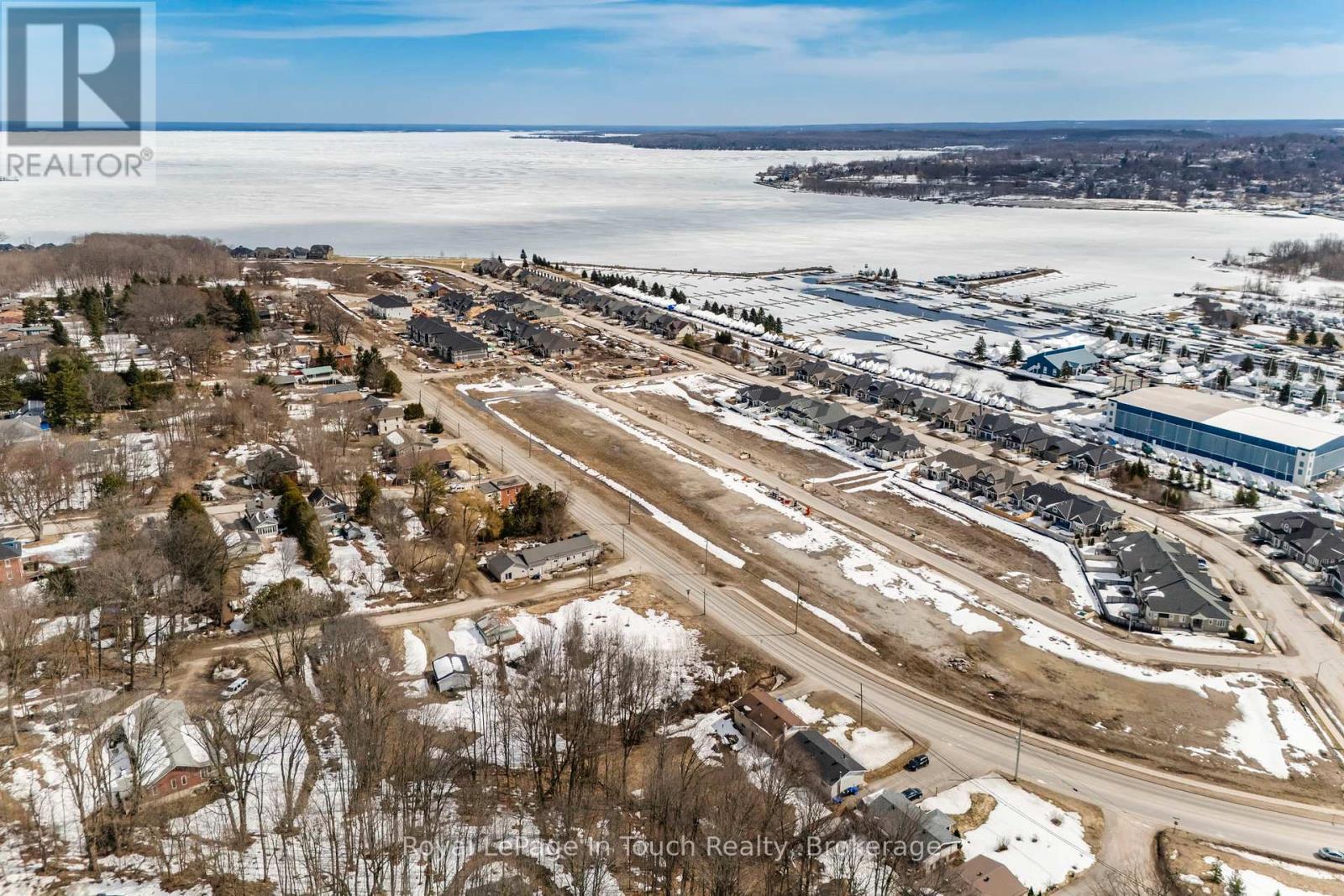 












204 GIANETTO DRIVE

,
Midland,







Ontario
L4R5J4

