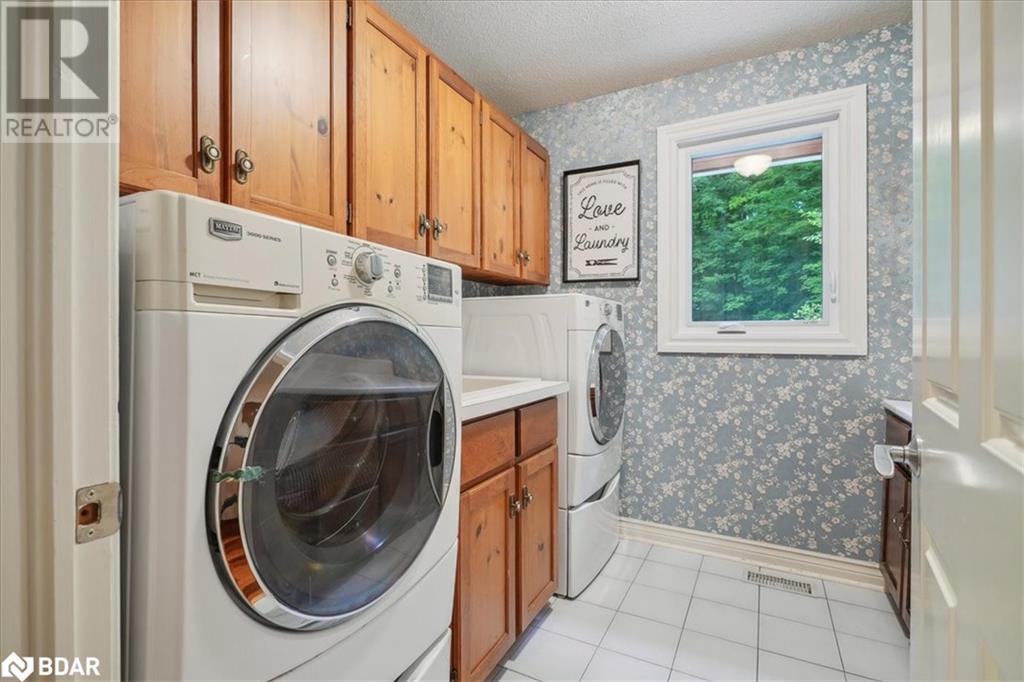 












5590 STEELES Avenue W

,
Milton,




Ontario
L9E0R5

