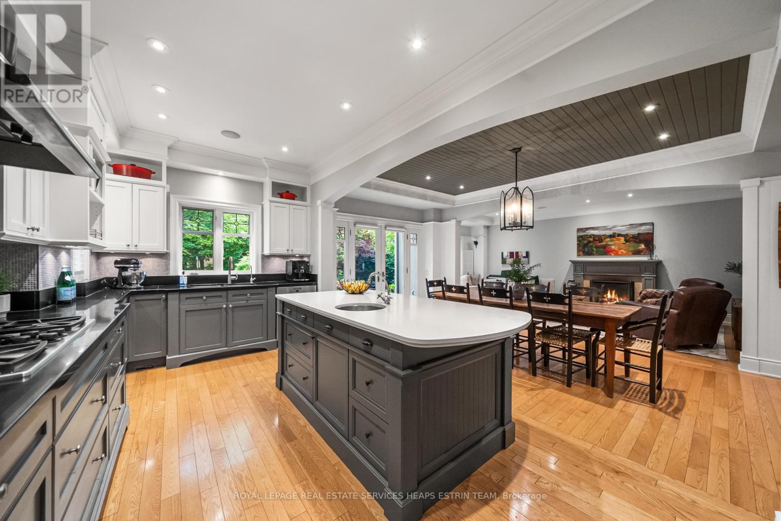 












24 HEATHER ROAD

,
Toronto,




Ontario
M4G3G3

