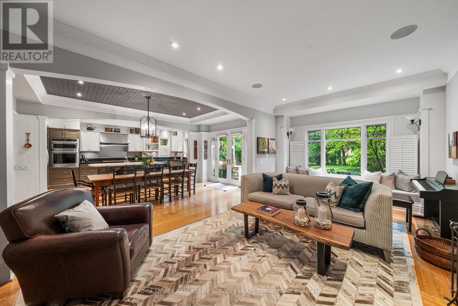 












24 HEATHER ROAD

,
Toronto,




Ontario
M4G3G3

