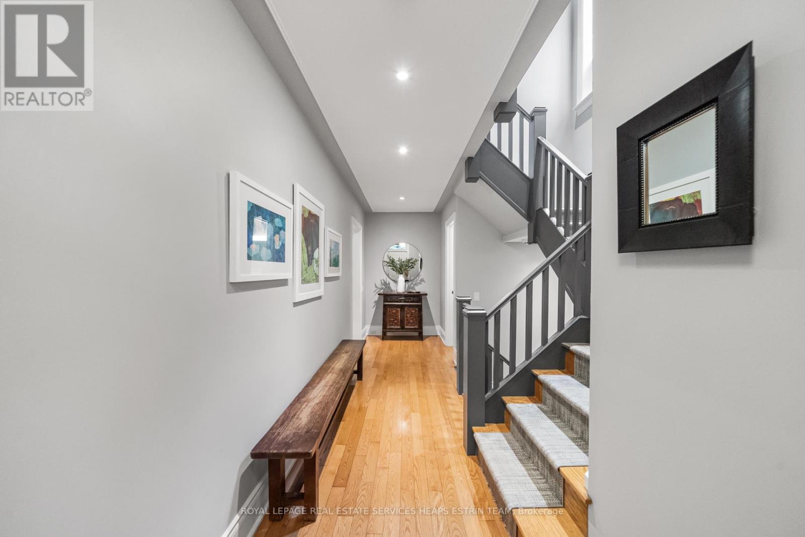 












24 HEATHER ROAD

,
Toronto,




Ontario
M4G3G3

