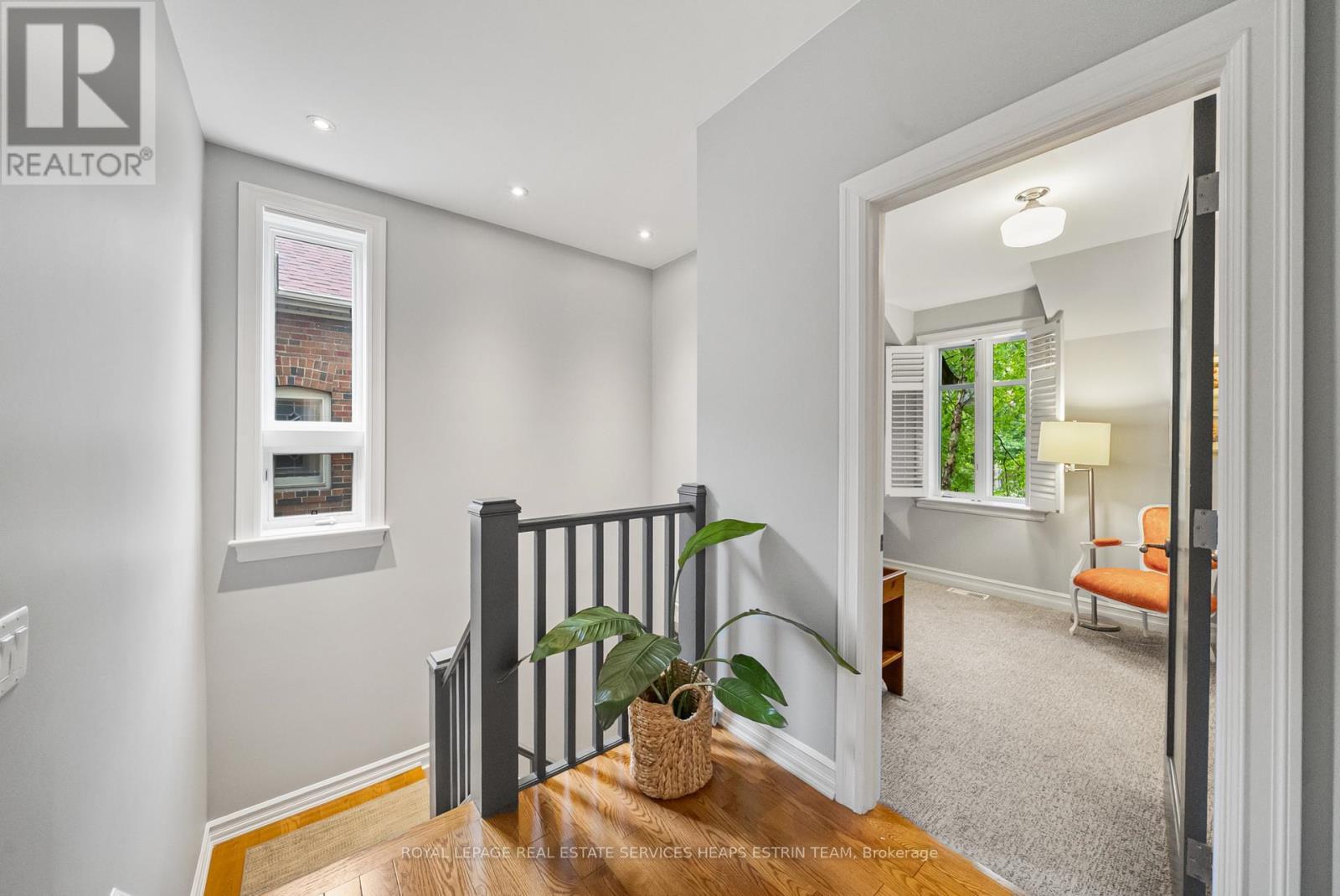 












24 HEATHER ROAD

,
Toronto,




Ontario
M4G3G3

