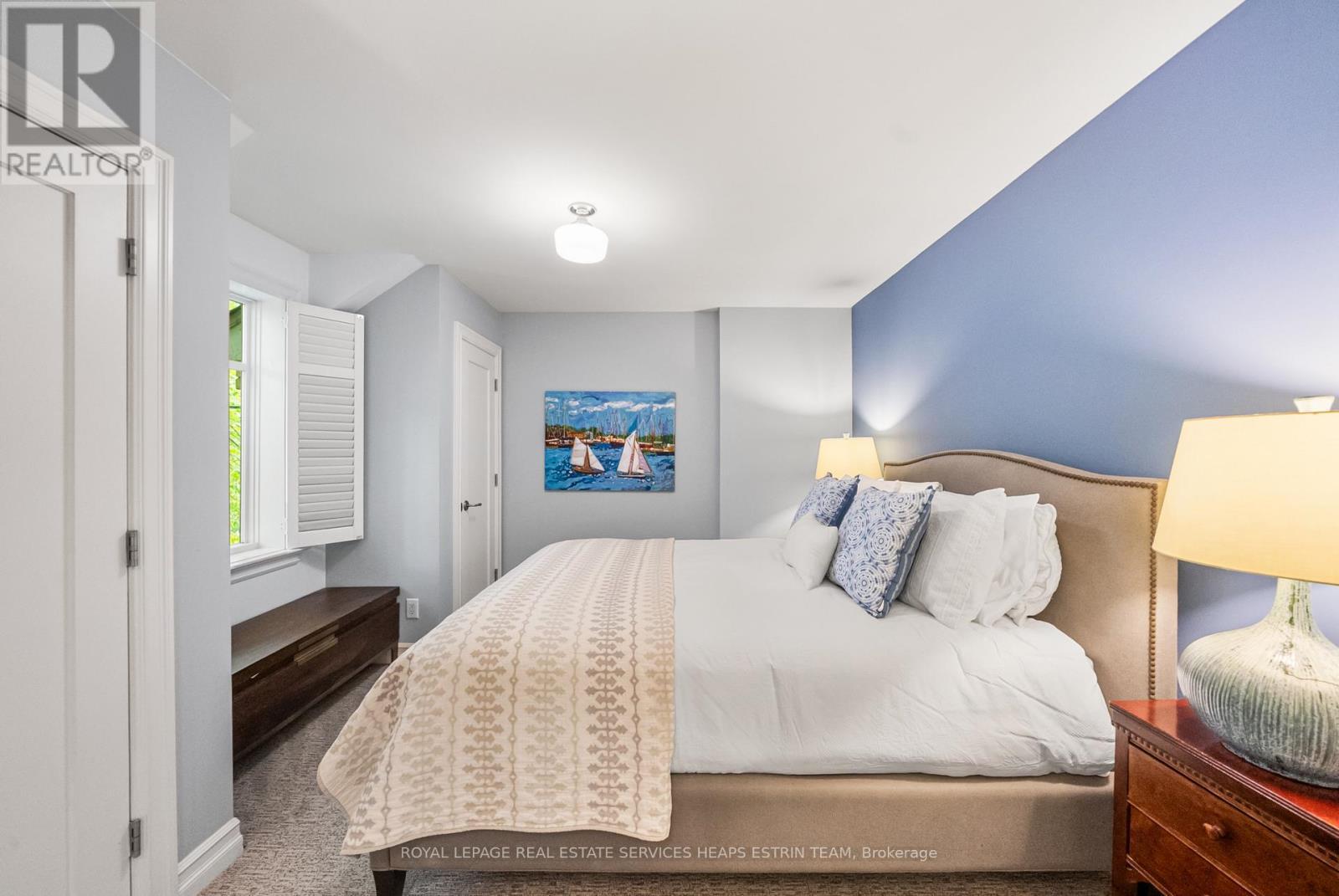 












24 HEATHER ROAD

,
Toronto,




Ontario
M4G3G3

