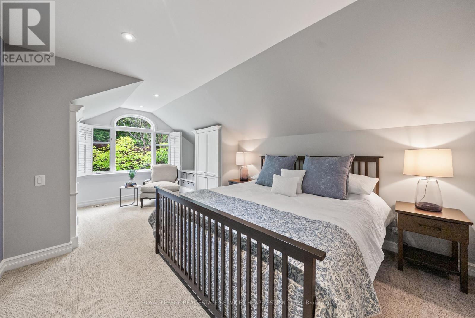 












24 HEATHER ROAD

,
Toronto,




Ontario
M4G3G3

