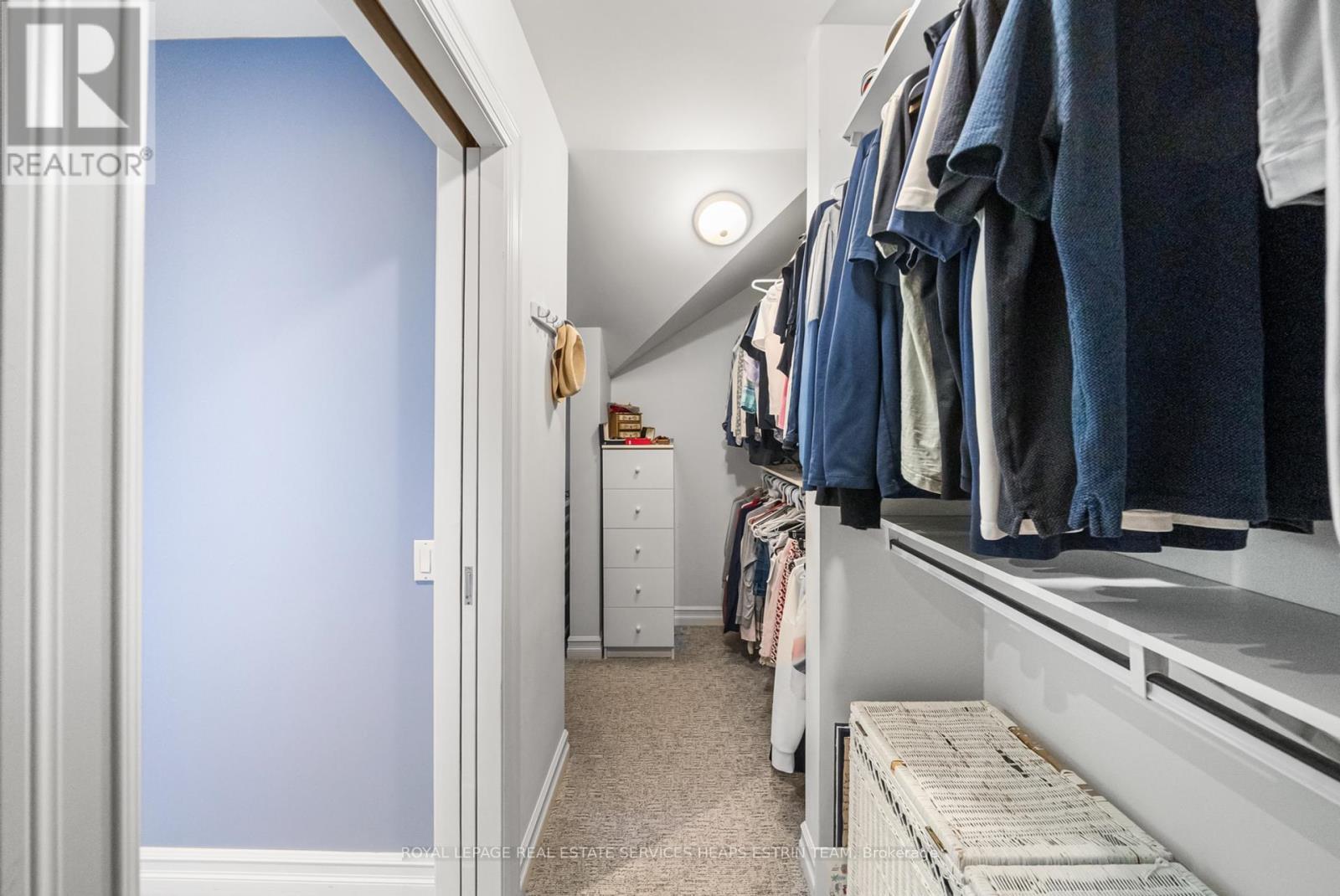 












24 HEATHER ROAD

,
Toronto,




Ontario
M4G3G3

