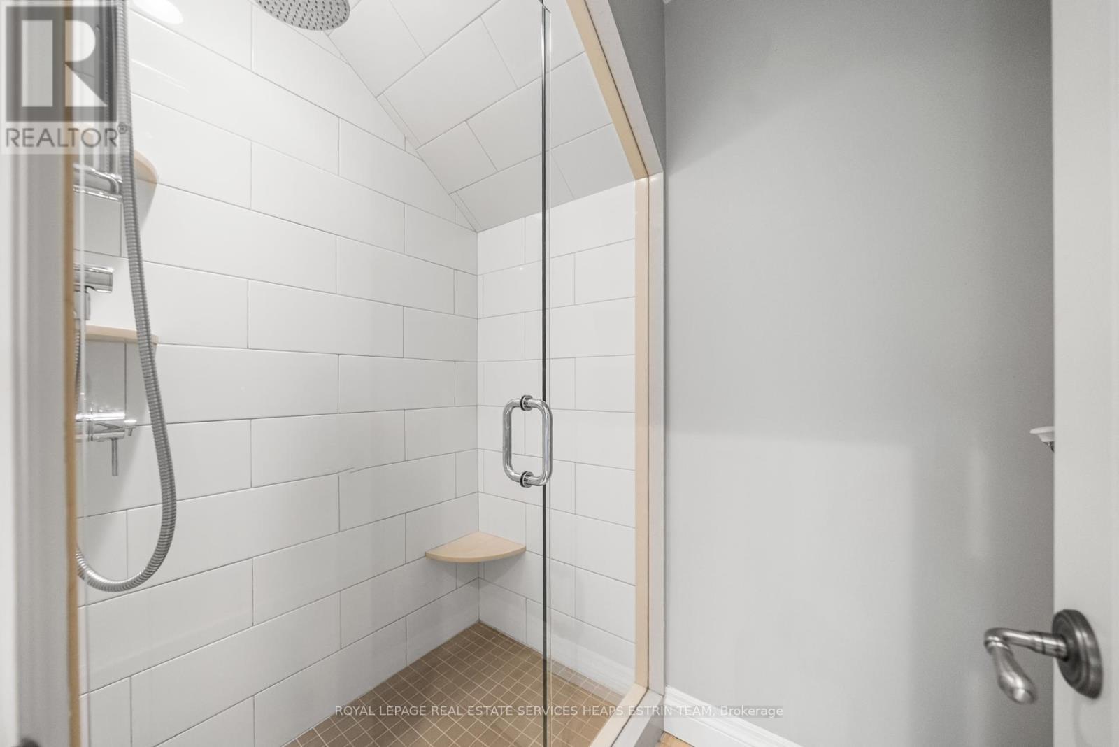 












24 HEATHER ROAD

,
Toronto,




Ontario
M4G3G3

