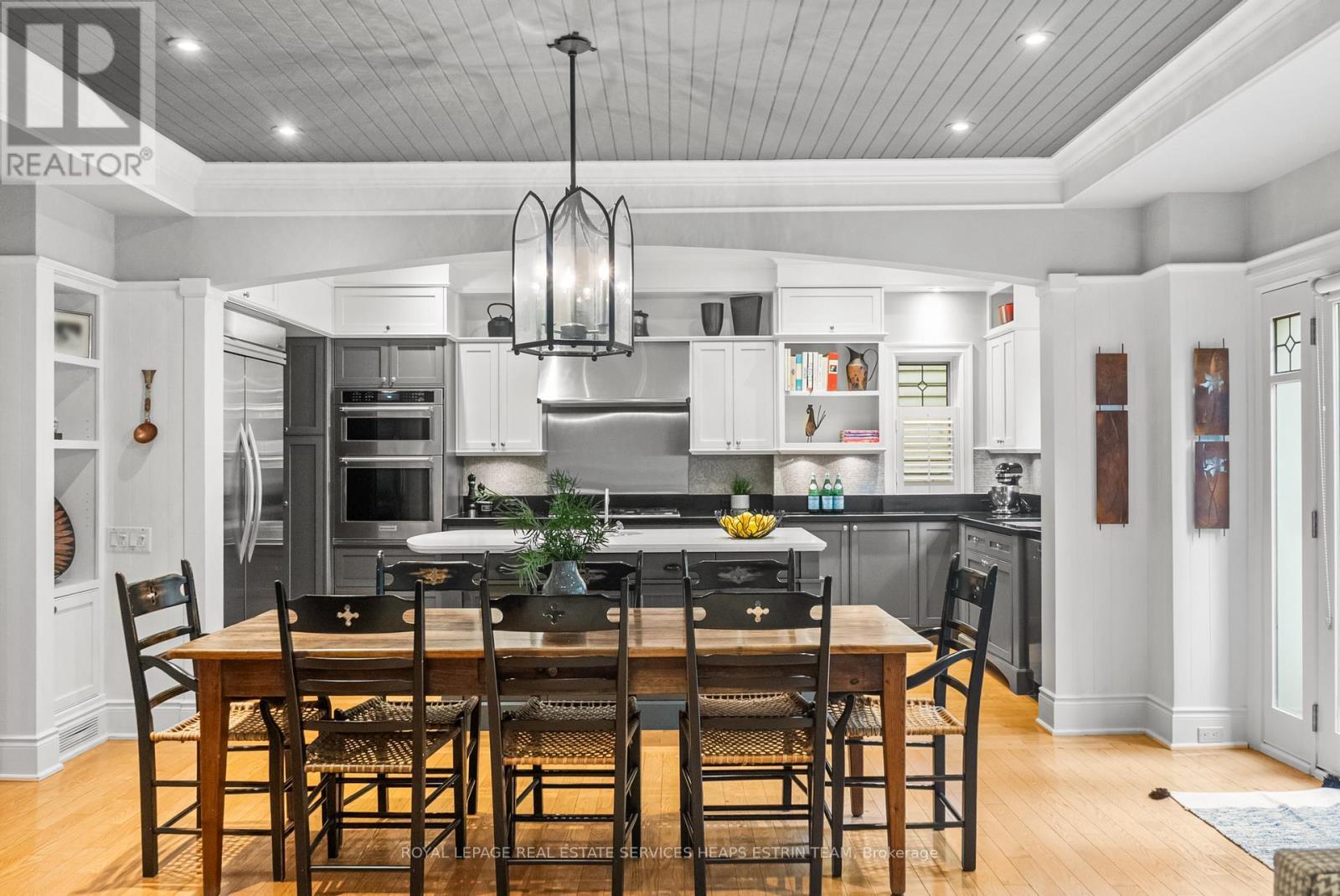 












24 HEATHER ROAD

,
Toronto,




Ontario
M4G3G3

