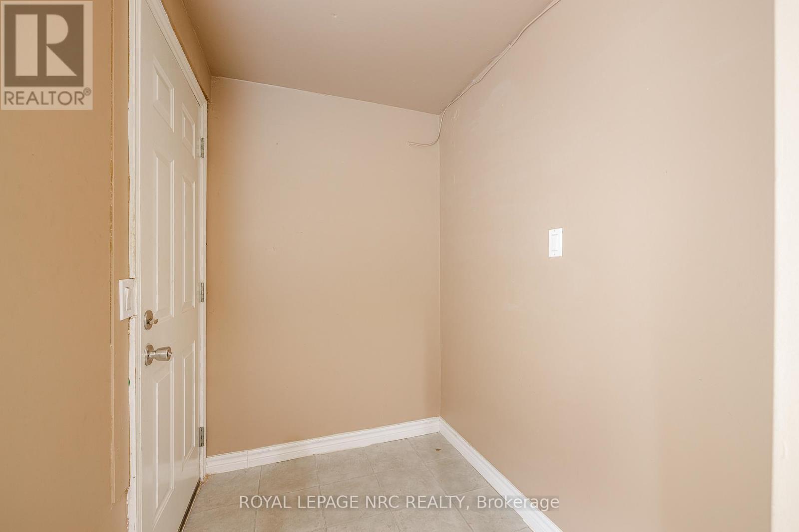 












4160 DORCHESTER ROAD

,
Niagara Falls (Morrison),




Ontario
L2E6N2

