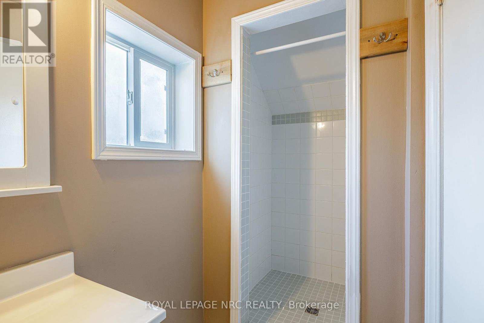 












4160 DORCHESTER ROAD

,
Niagara Falls (Morrison),




Ontario
L2E6N2

