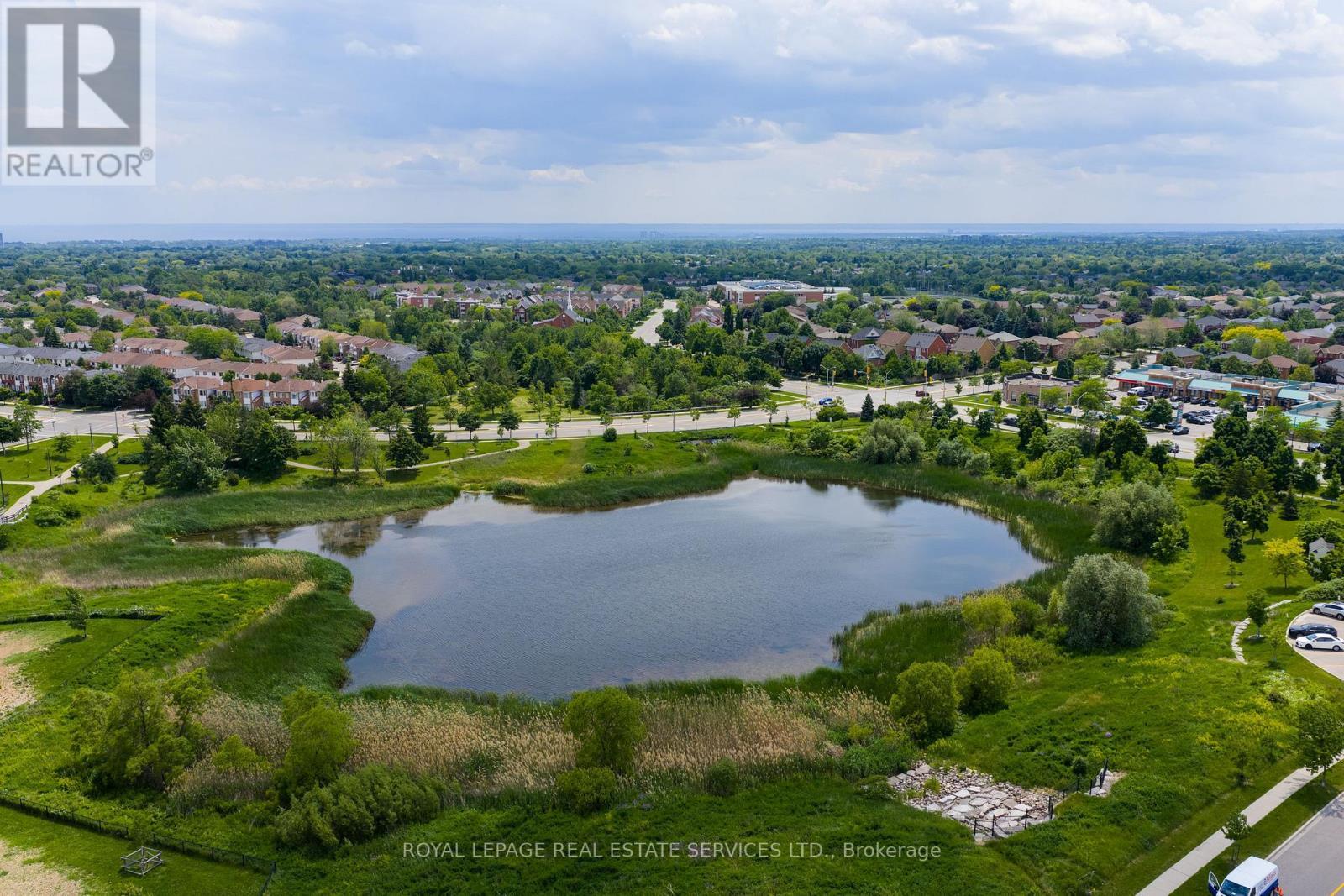












10 - 15 HAYS BOULEVARD

,
Oakville,




Ontario
L6H0H8

