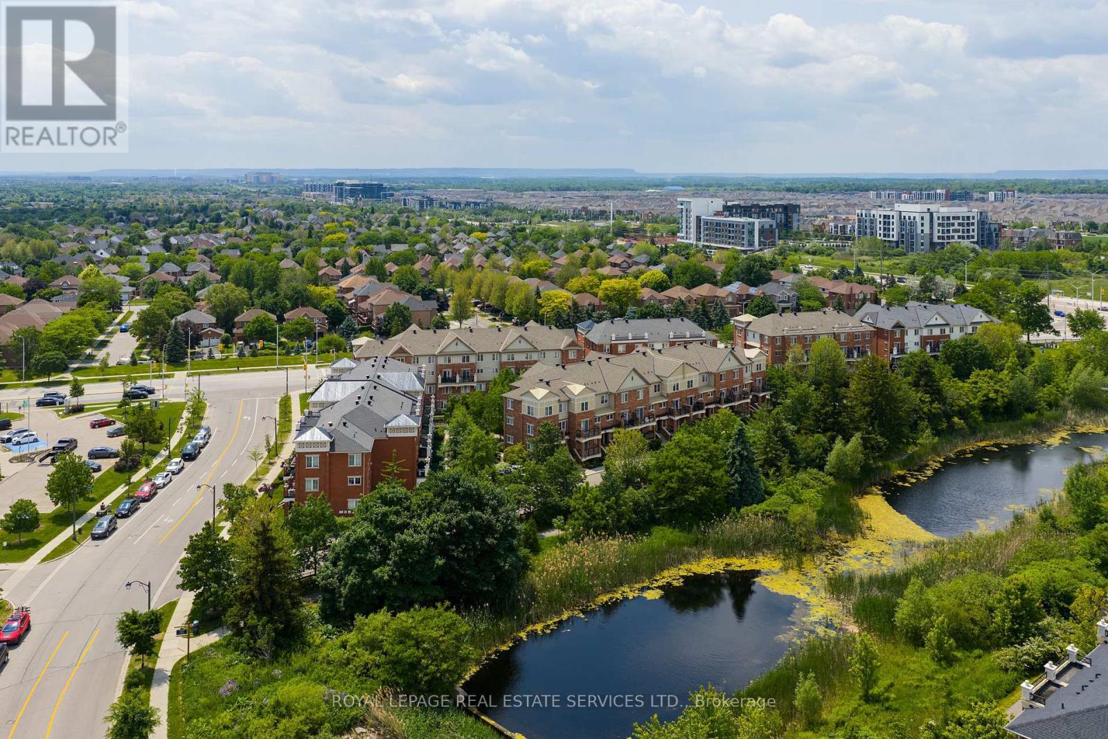












10 - 15 HAYS BOULEVARD

,
Oakville,




Ontario
L6H0H8

