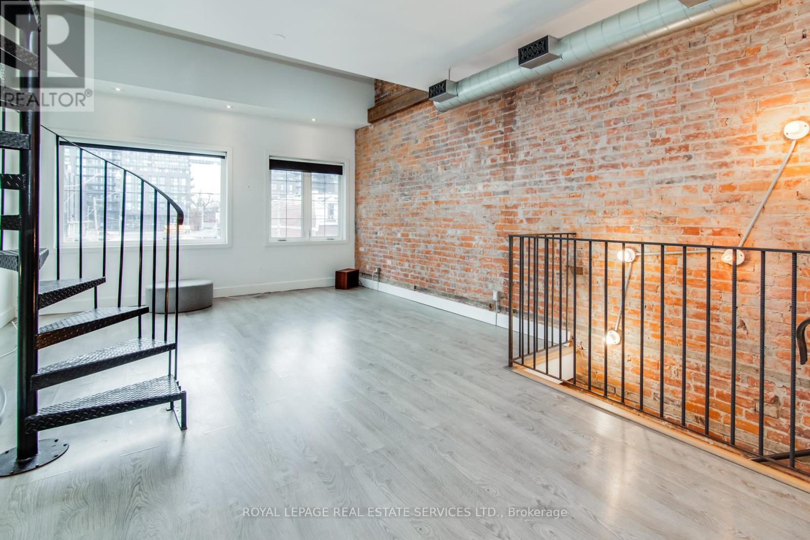 












2 - 53 GLADSTONE AVENUE

,
Toronto,




Ontario
M6J3K7

