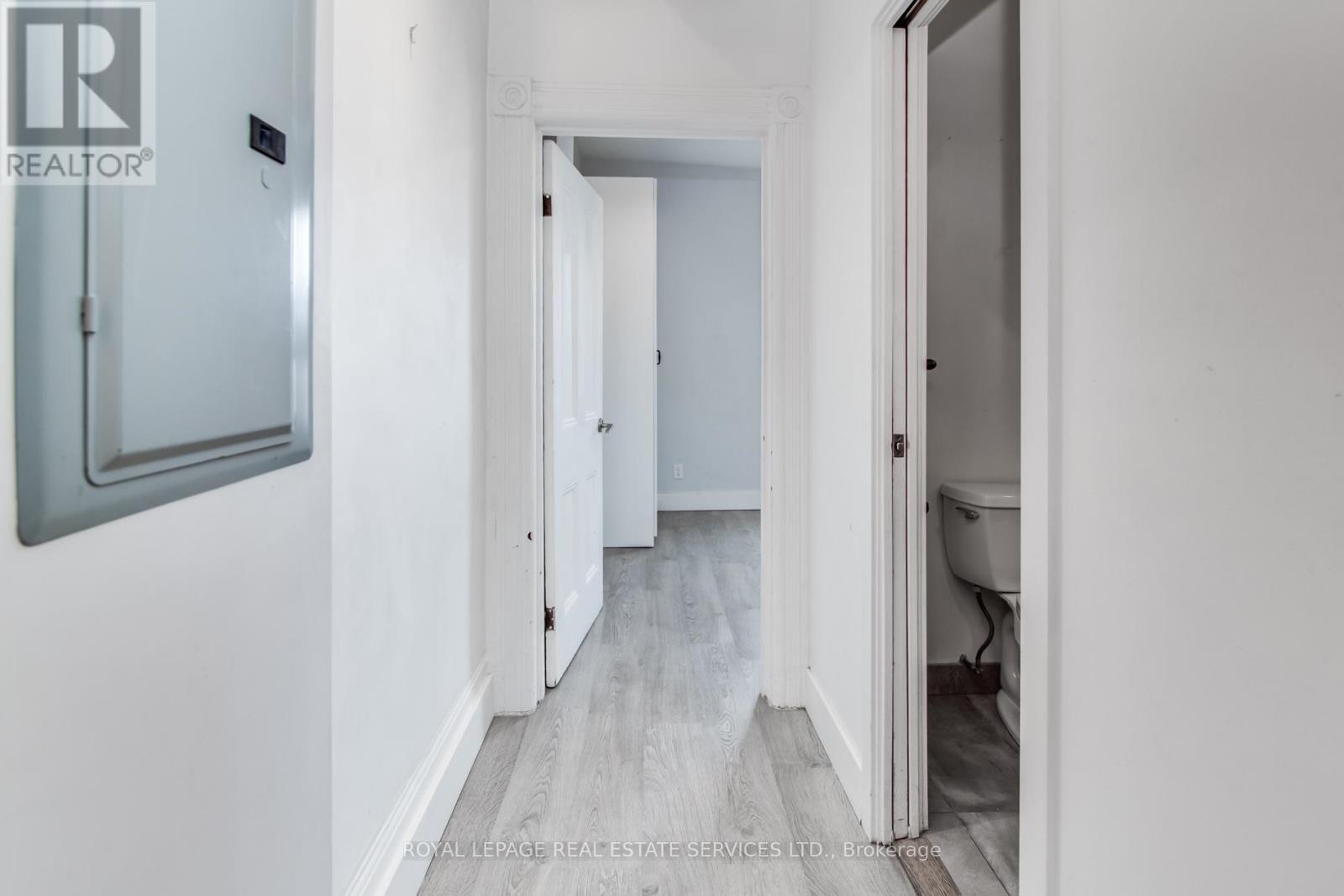 












2 - 53 GLADSTONE AVENUE

,
Toronto,




Ontario
M6J3K7

