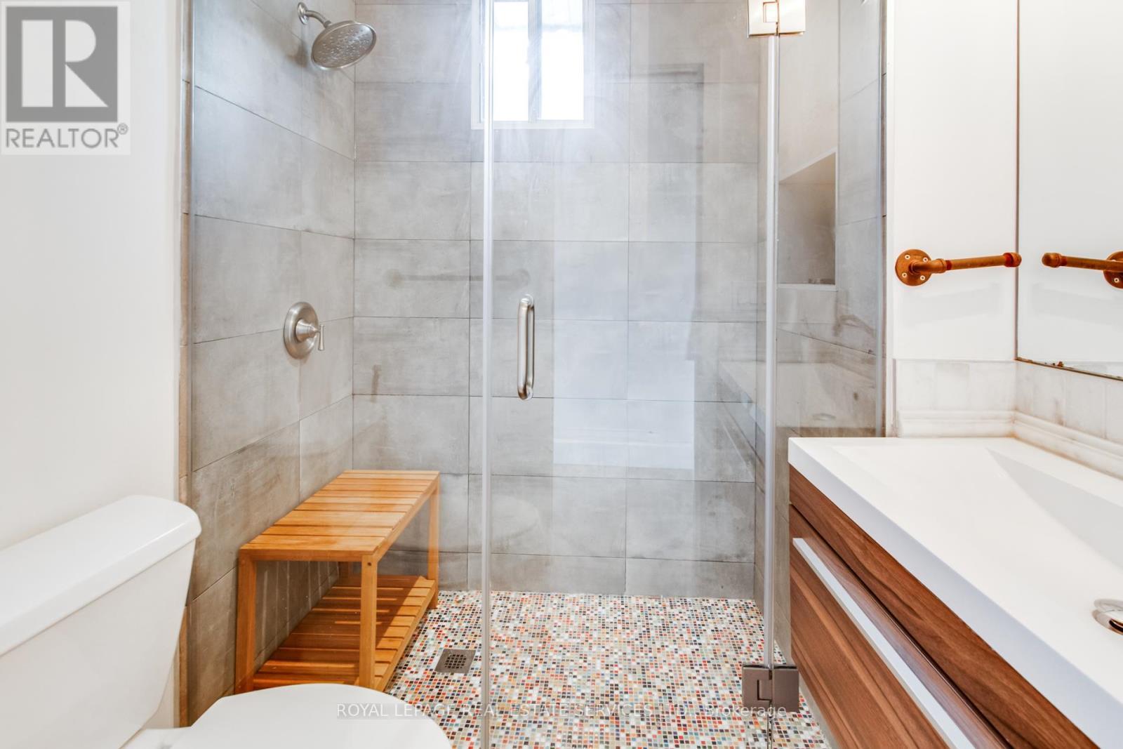 












2 - 53 GLADSTONE AVENUE

,
Toronto,




Ontario
M6J3K7

