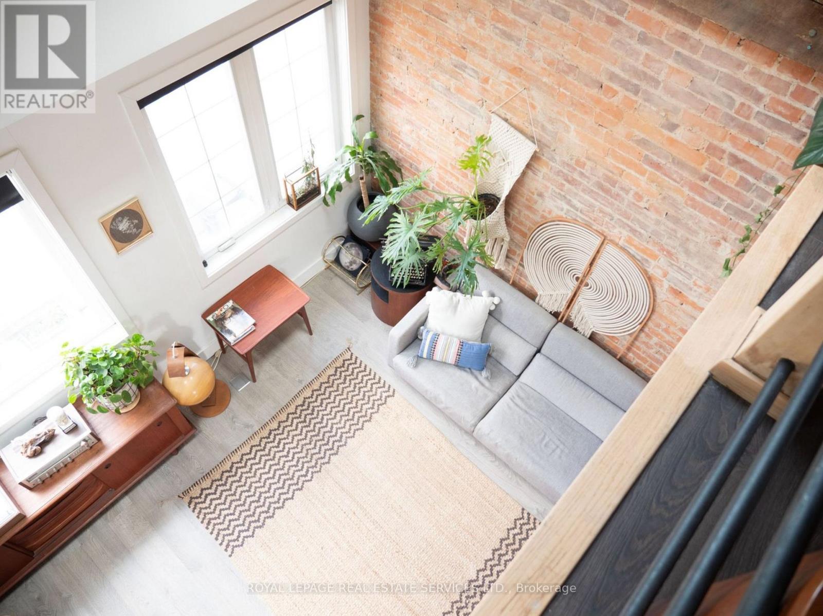 












2 - 53 GLADSTONE AVENUE

,
Toronto,




Ontario
M6J3K7

