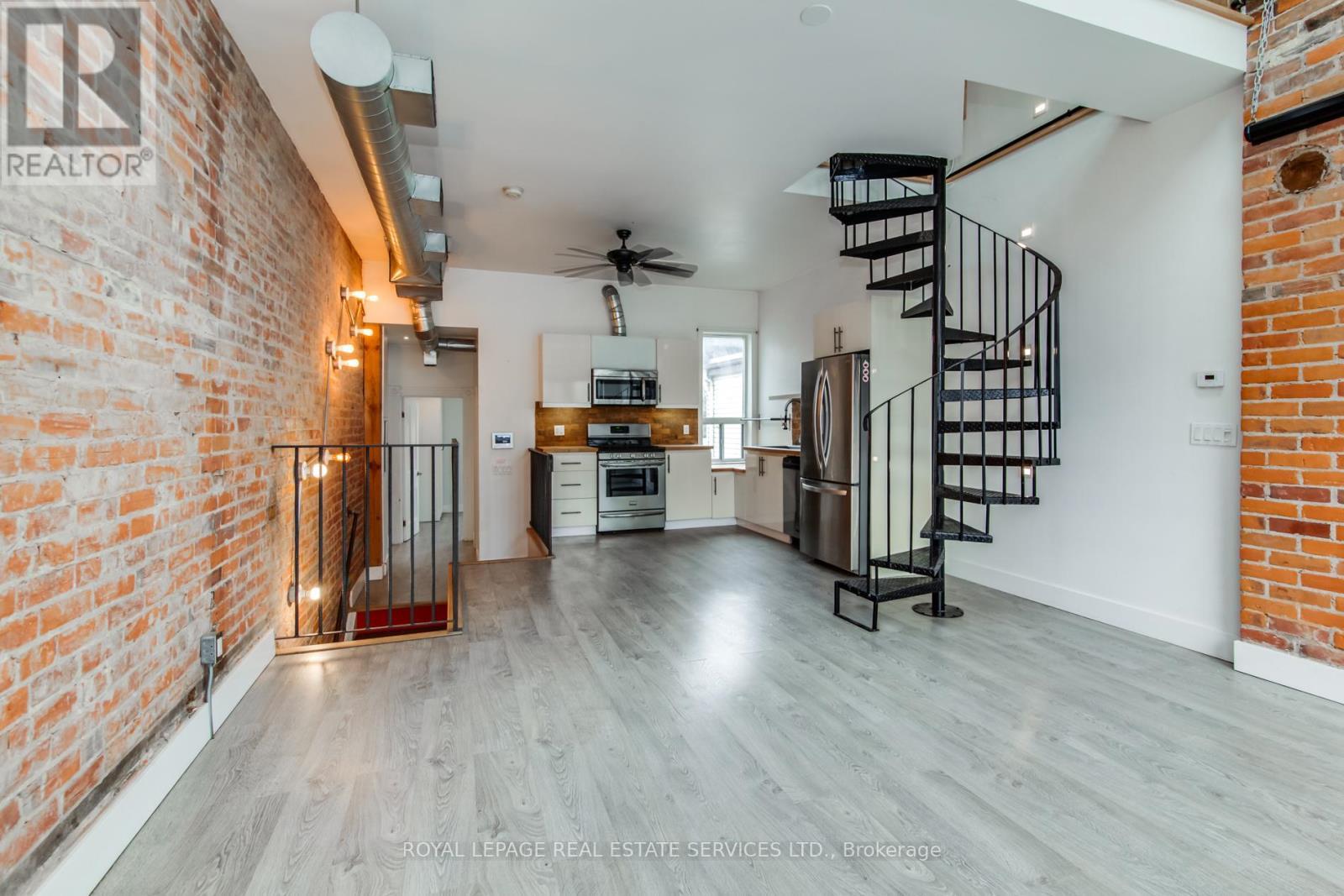 












2 - 53 GLADSTONE AVENUE

,
Toronto,




Ontario
M6J3K7

