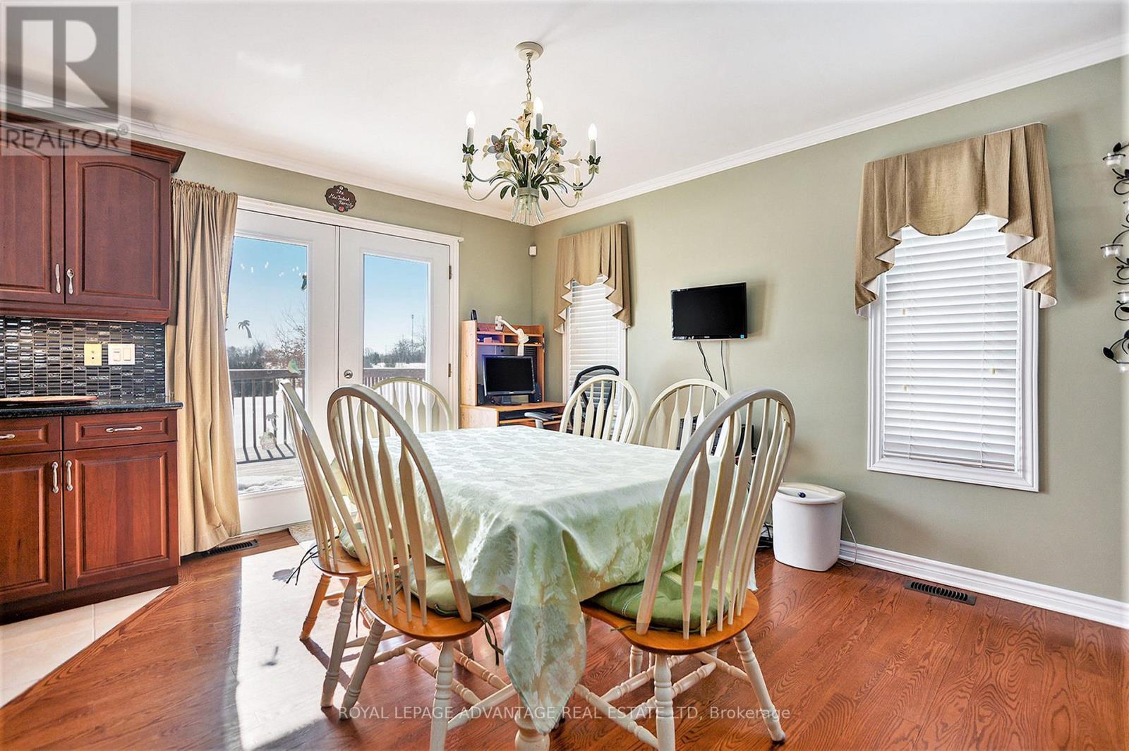 












521 CRAIN DRIVE

,
Drummond/North Elmsley,




Ontario
K7H3C9

