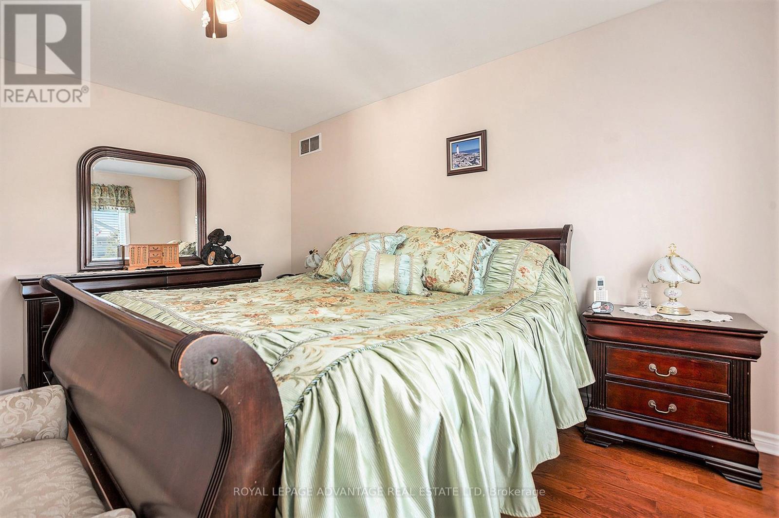 












521 CRAIN DRIVE

,
Drummond/North Elmsley,




Ontario
K7H3C9

