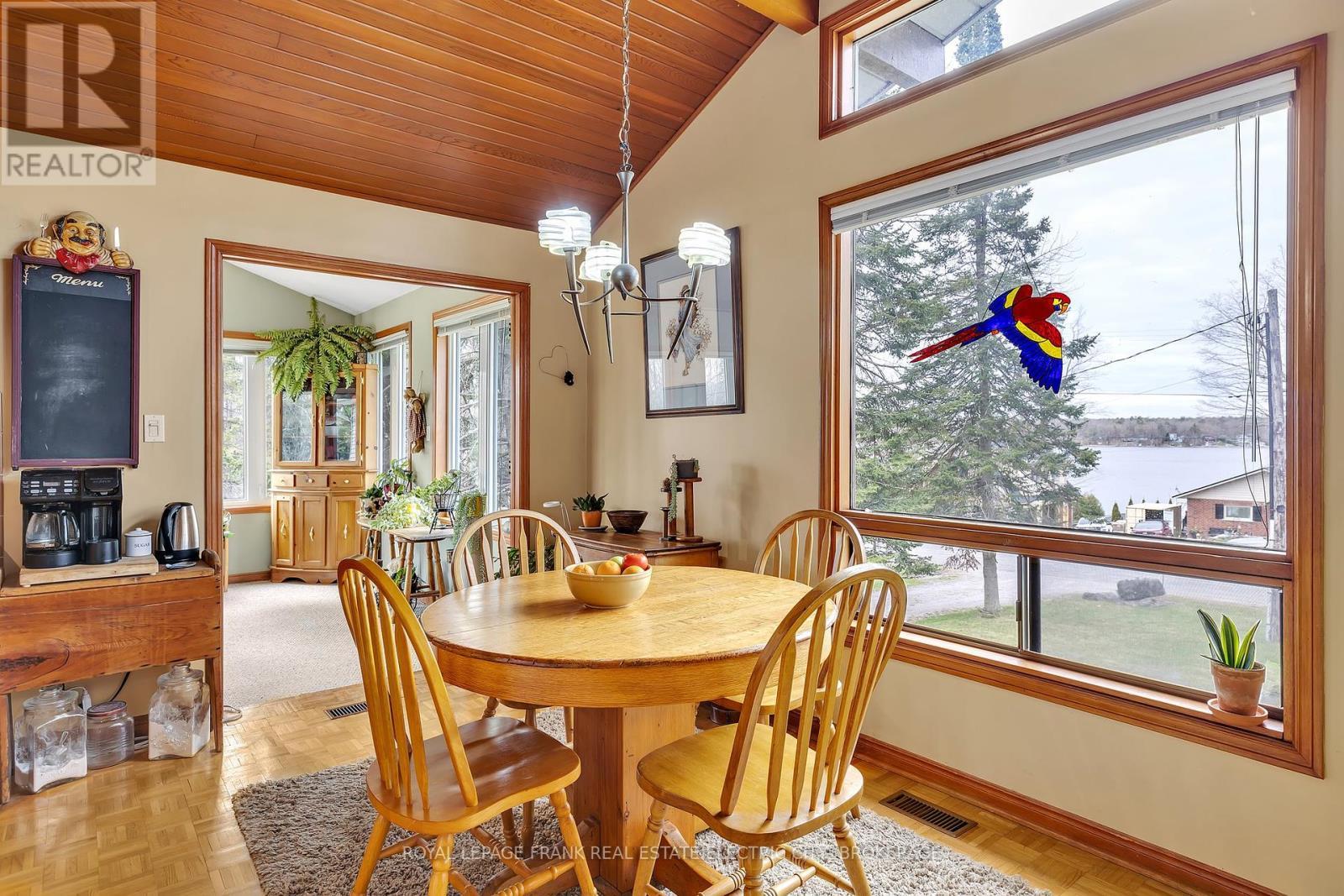 












2811 ANTELOPE TRAIL

,
Smith-Ennismore-Lakefield,




Ontario
K0L2H0


