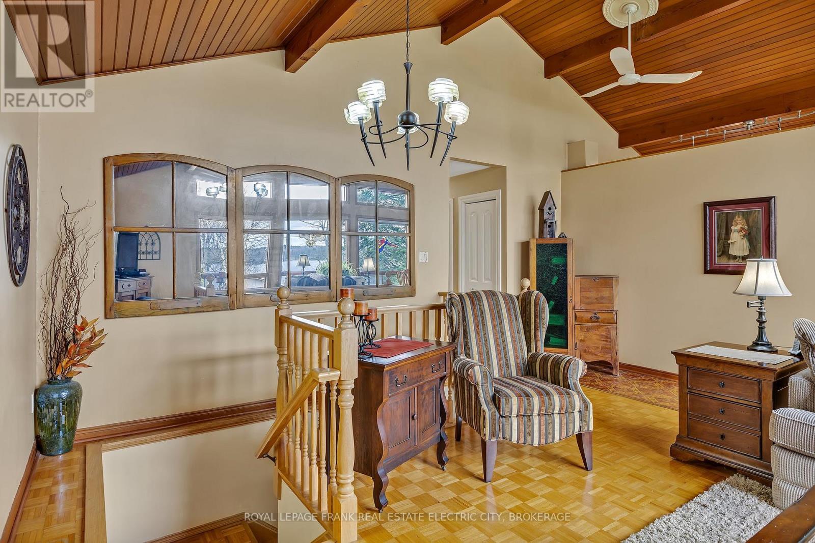 












2811 ANTELOPE TRAIL

,
Smith-Ennismore-Lakefield,




Ontario
K0L2H0

