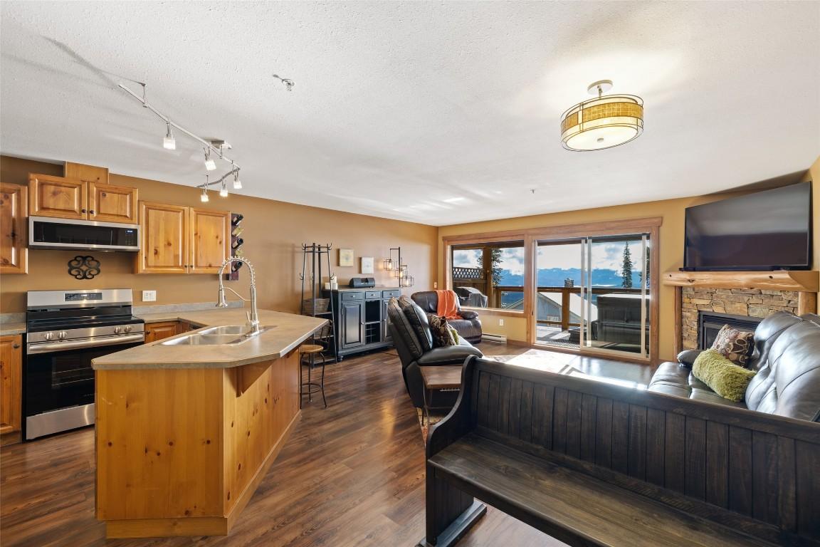 









5845


Snow Pines

Crescent, A,
Big White,




BC
V1P 1T4

