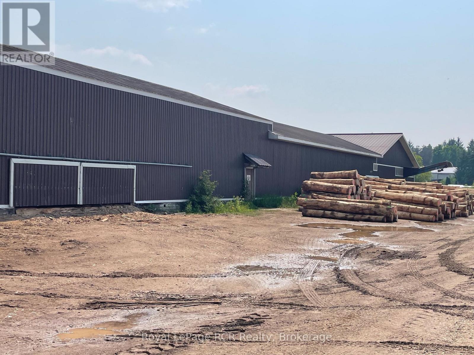 












441564 CONCESSION 8 NDR

,
West Grey,







Ontario
N0G1S0


