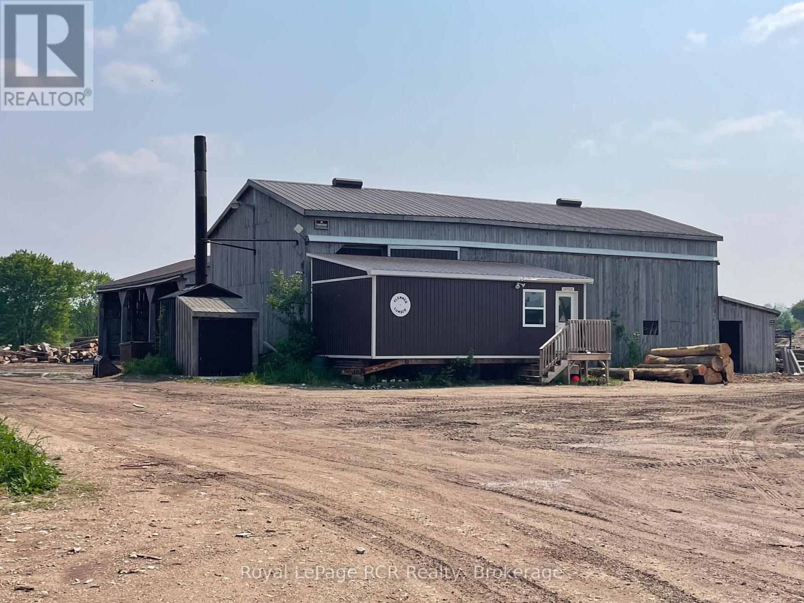












441564 CONCESSION 8 NDR

,
West Grey,







Ontario
N0G1S0

