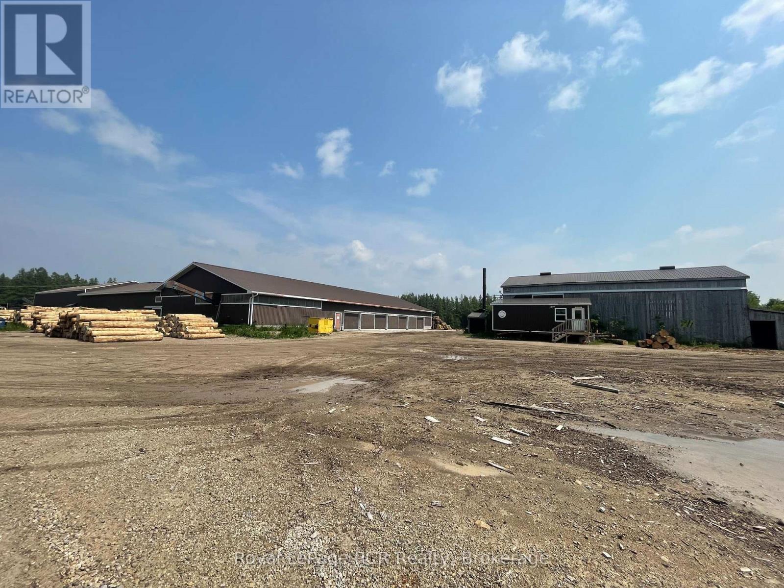 












441564 CONCESSION 8 NDR

,
West Grey,







Ontario
N0G1S0

