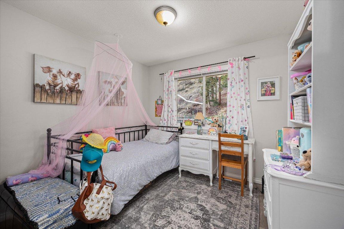 









5817


Victoria

Street,
Peachland,




BC
V0H 1X4

