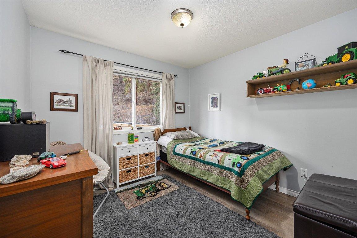 









5817


Victoria

Street,
Peachland,




BC
V0H 1X4

