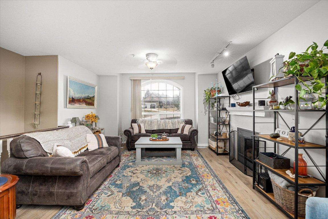 









5817


Victoria

Street,
Peachland,




BC
V0H 1X4


