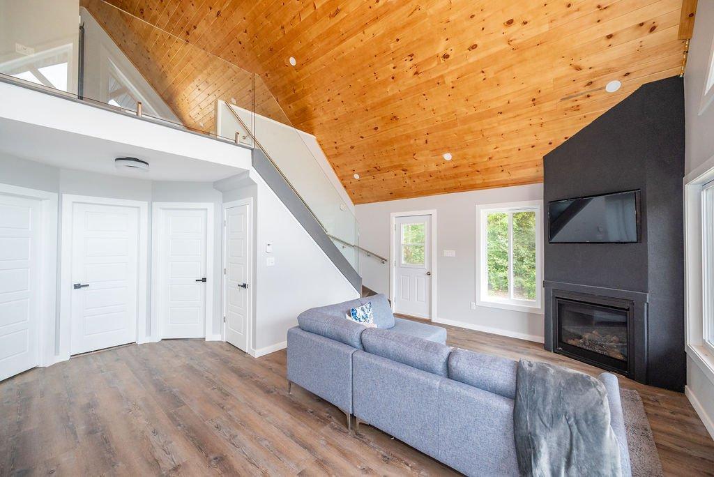 









827


Ch. de la Chute

,
Mansfield-et-Pontefract,




QC
J0X1R0

