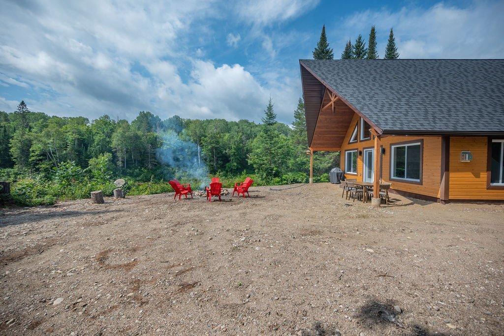









827


Ch. de la Chute

,
Mansfield-et-Pontefract,




QC
J0X1R0

