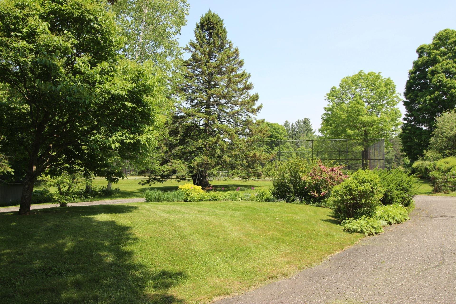 









821


Route 208 O.

,
Hatley - Municipalité,




QC
J0B4B0

