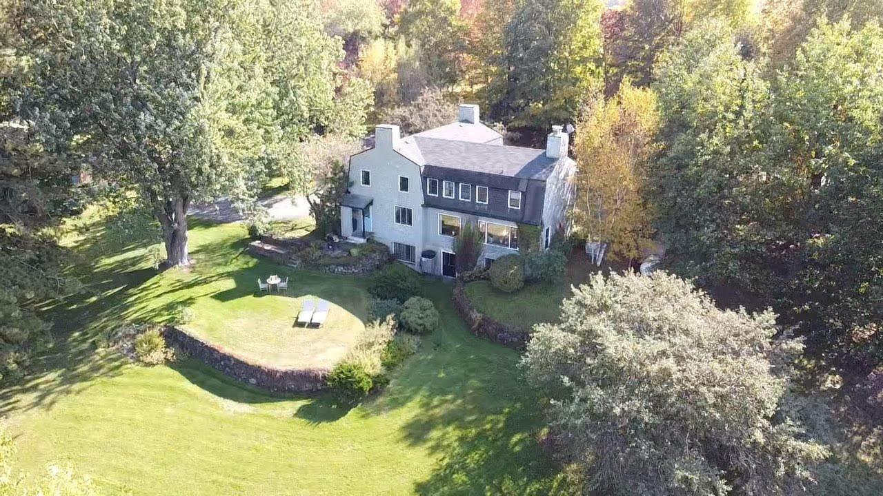 









821


Route 208 O.

,
Hatley - Municipalité,




QC
J0B4B0

