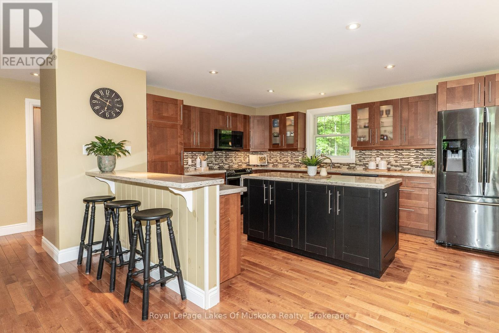 












1334 BEATRICE TOWNLINE ROAD

,
Muskoka Lakes (Watt),




Ontario
P1L1X5

