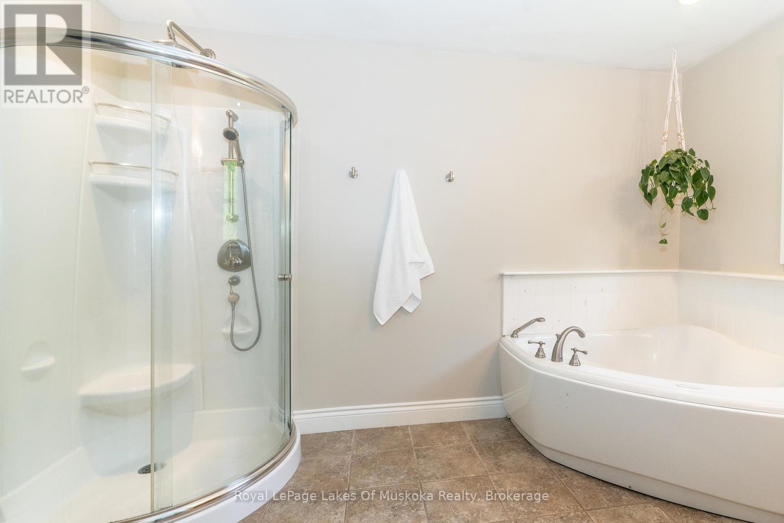 












1334 BEATRICE TOWNLINE ROAD

,
Muskoka Lakes (Watt),




Ontario
P1L1X5

