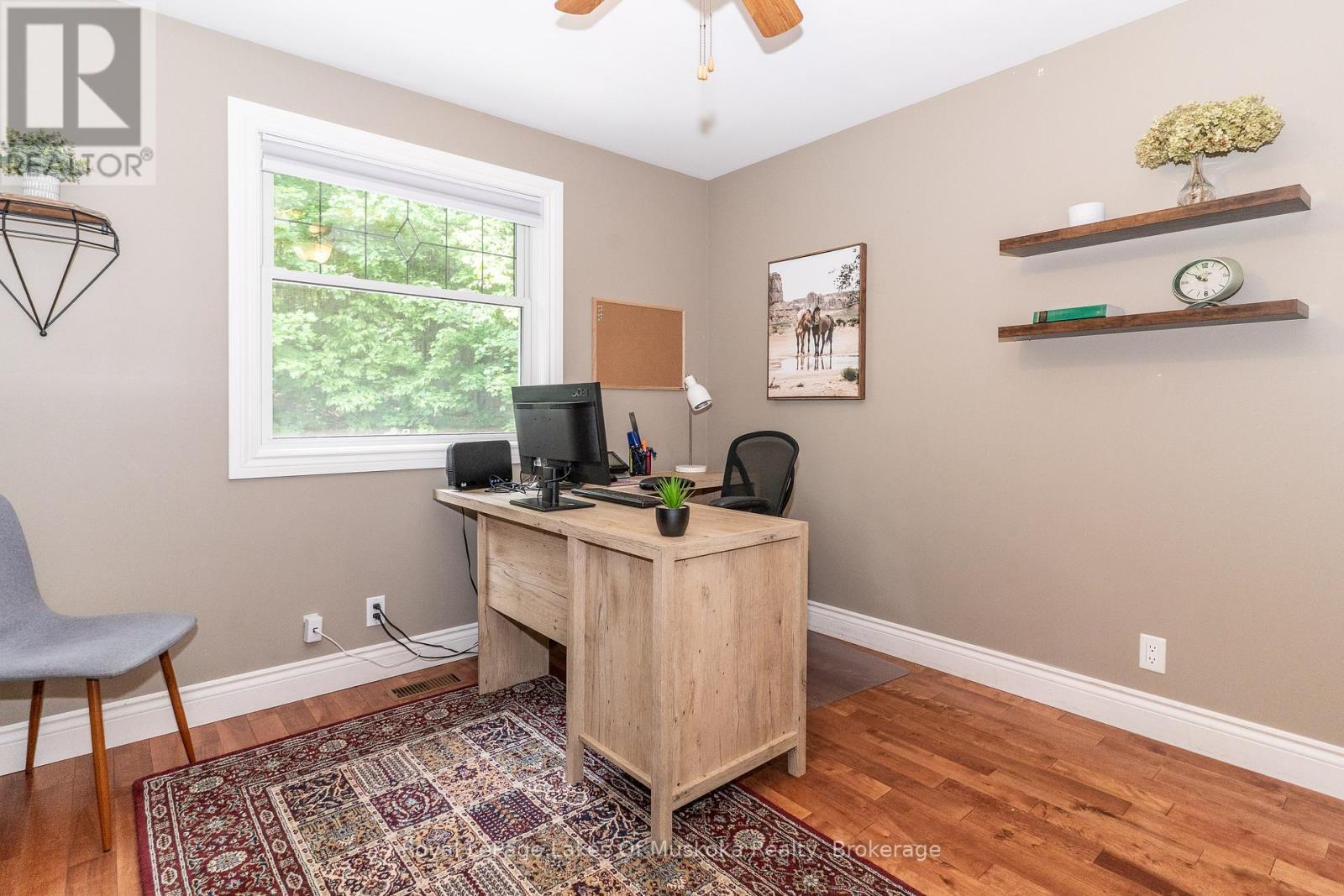 












1334 BEATRICE TOWNLINE ROAD

,
Muskoka Lakes (Watt),




Ontario
P1L1X5

