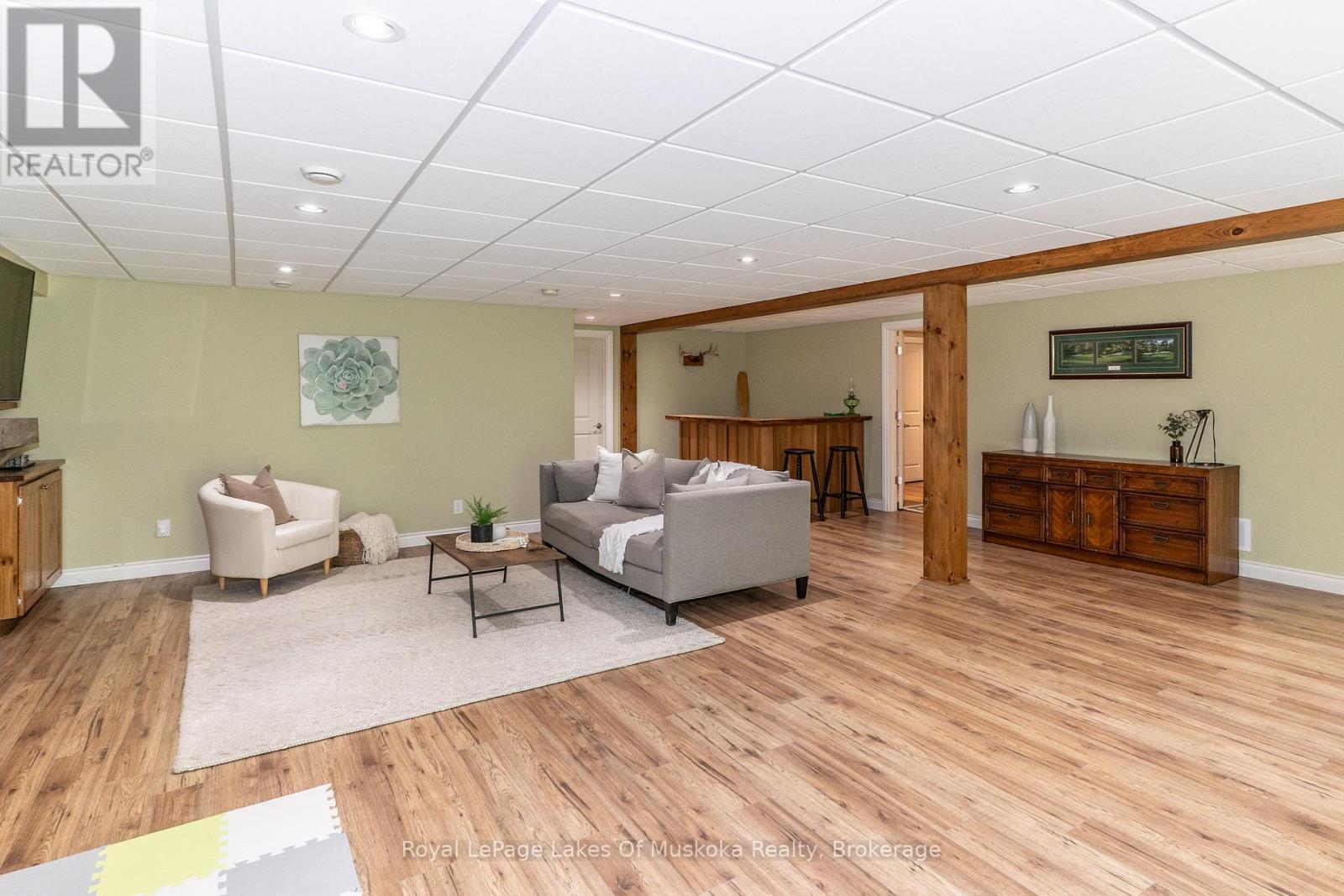 












1334 BEATRICE TOWNLINE ROAD

,
Muskoka Lakes (Watt),




Ontario
P1L1X5

