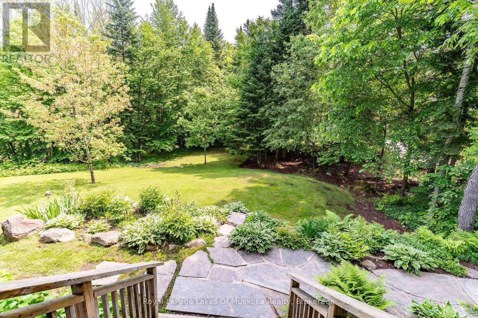 












1334 BEATRICE TOWNLINE ROAD

,
Muskoka Lakes (Watt),




Ontario
P1L1X5

