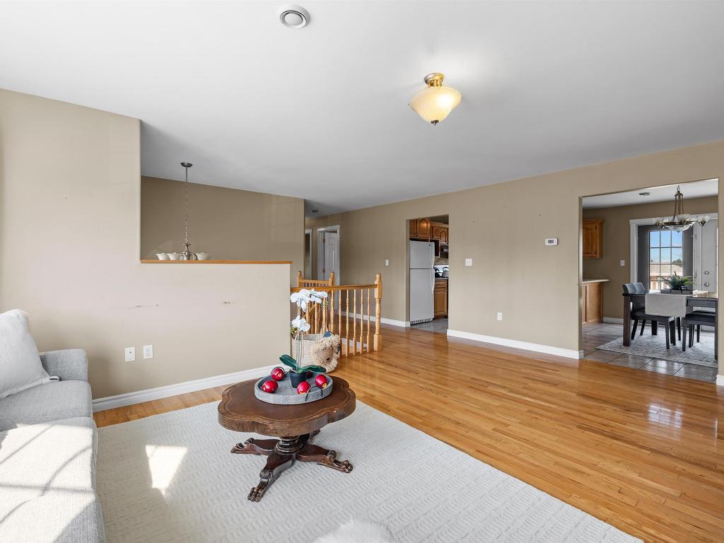 












38 Commonwealth Avenue

,
Charlottetown,




PE
C1E 2E9

