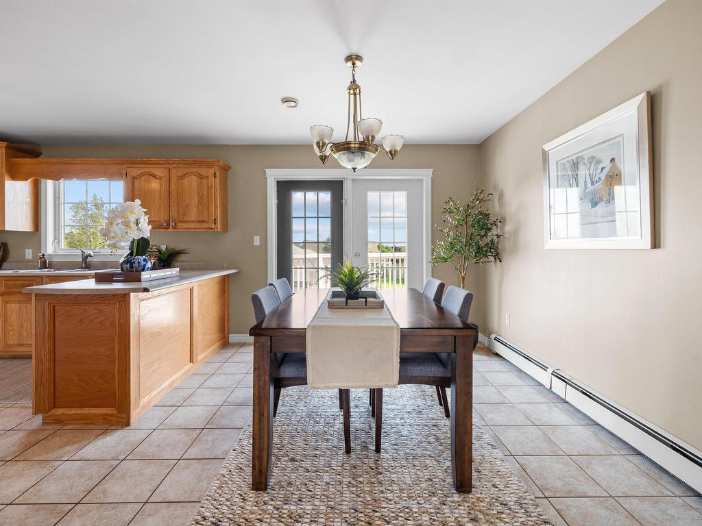 












38 Commonwealth Avenue

,
Charlottetown,




PE
C1E 2E9


