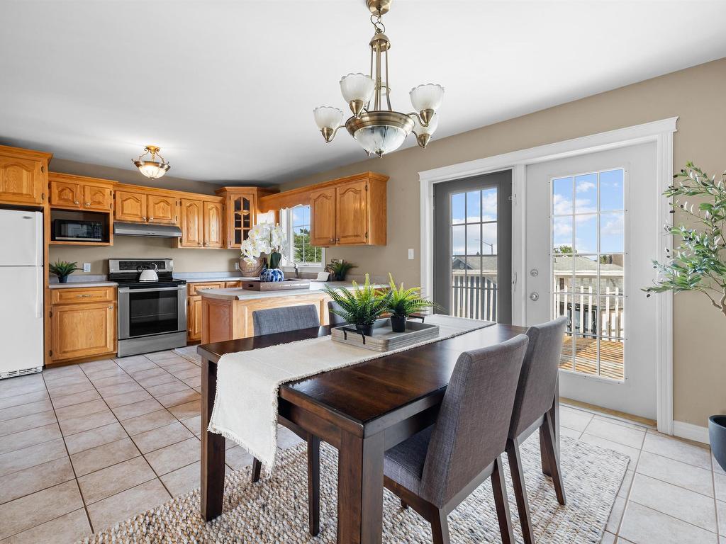 












38 Commonwealth Avenue

,
Charlottetown,




PE
C1E 2E9

