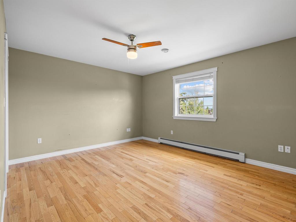 












38 Commonwealth Avenue

,
Charlottetown,




PE
C1E 2E9

