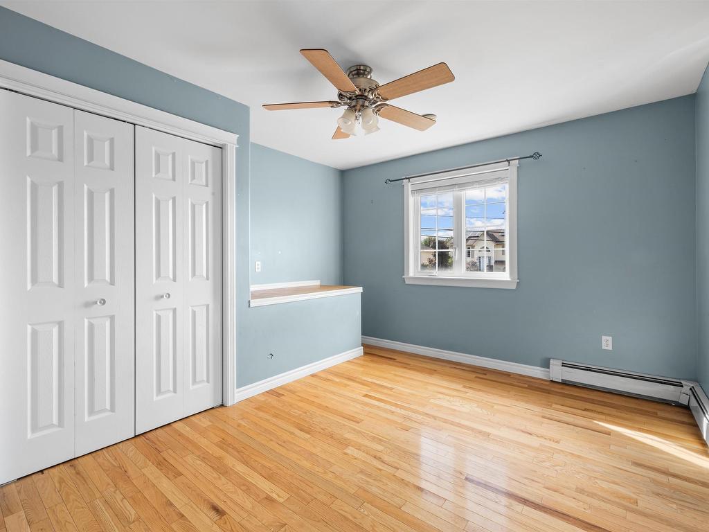












38 Commonwealth Avenue

,
Charlottetown,




PE
C1E 2E9

