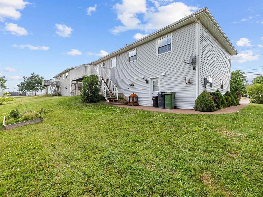 












38 Commonwealth Avenue

,
Charlottetown,




PE
C1E 2E9

