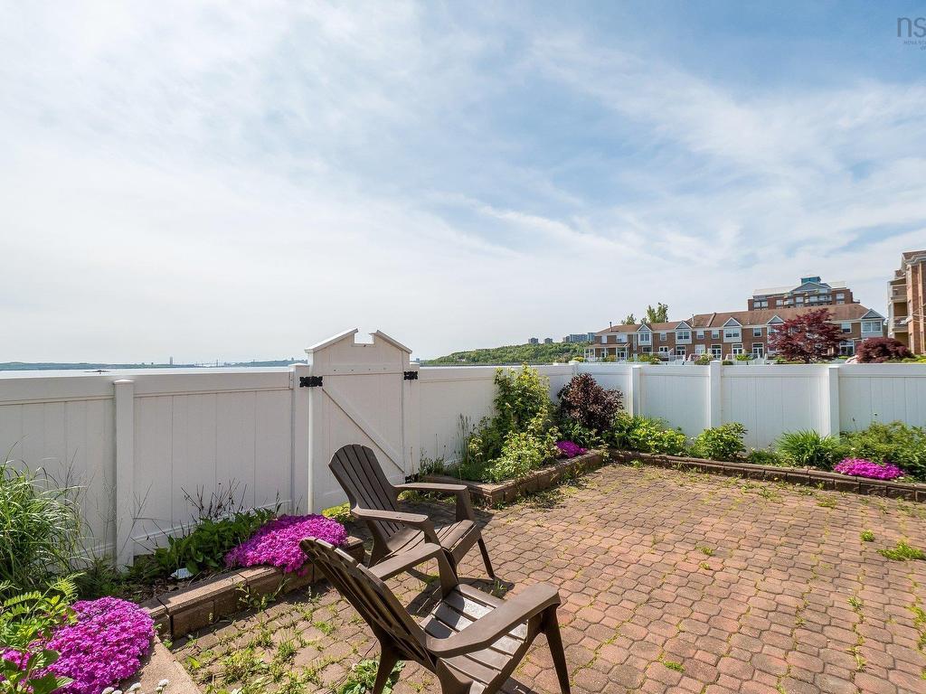 












13 Arthur Lismer Court

,
Bedford,




NS
B4A 4B4

