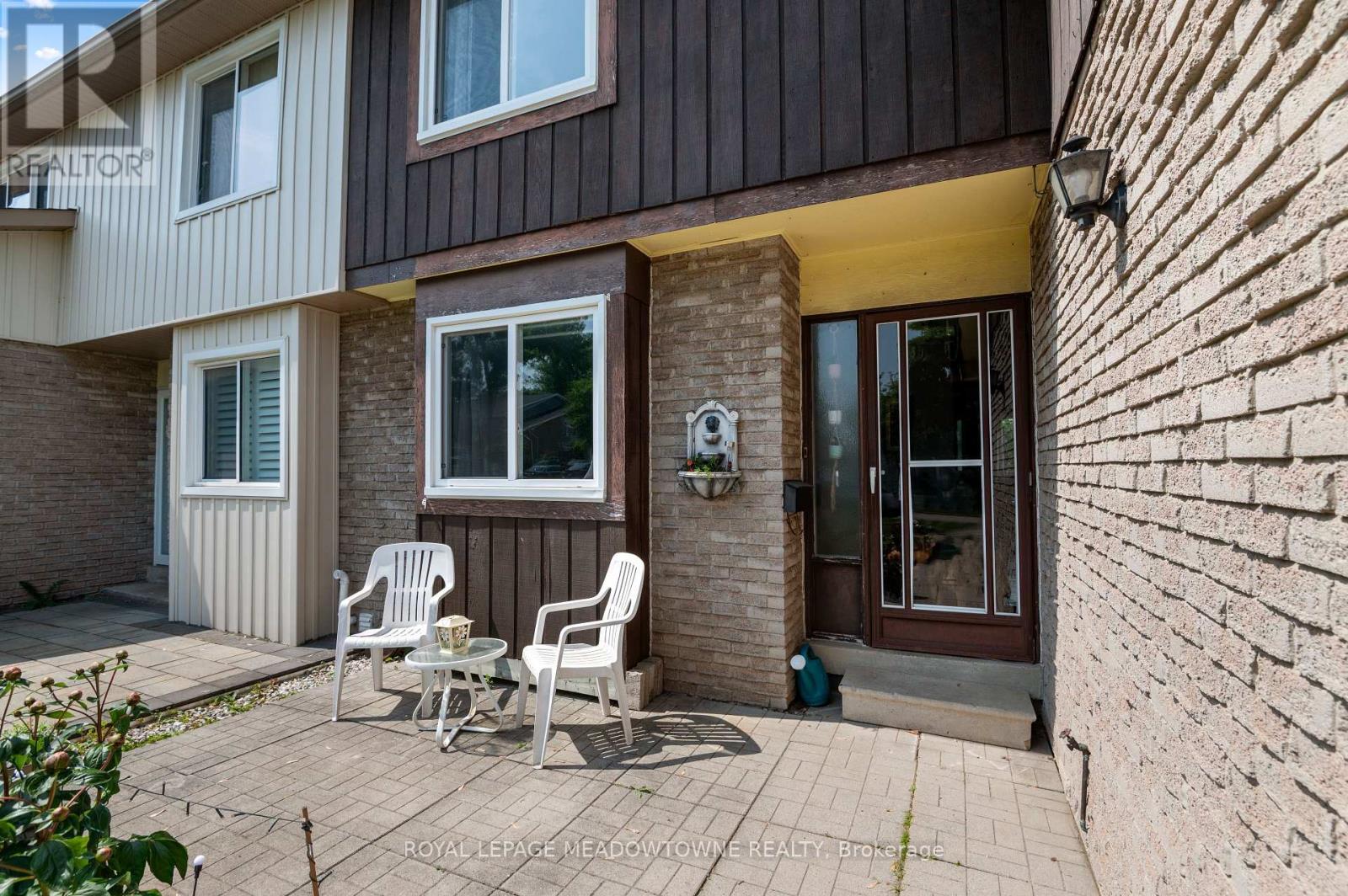 












6058 STARFIELD CRESCENT

,
Mississauga,




Ontario
L5N1X1

